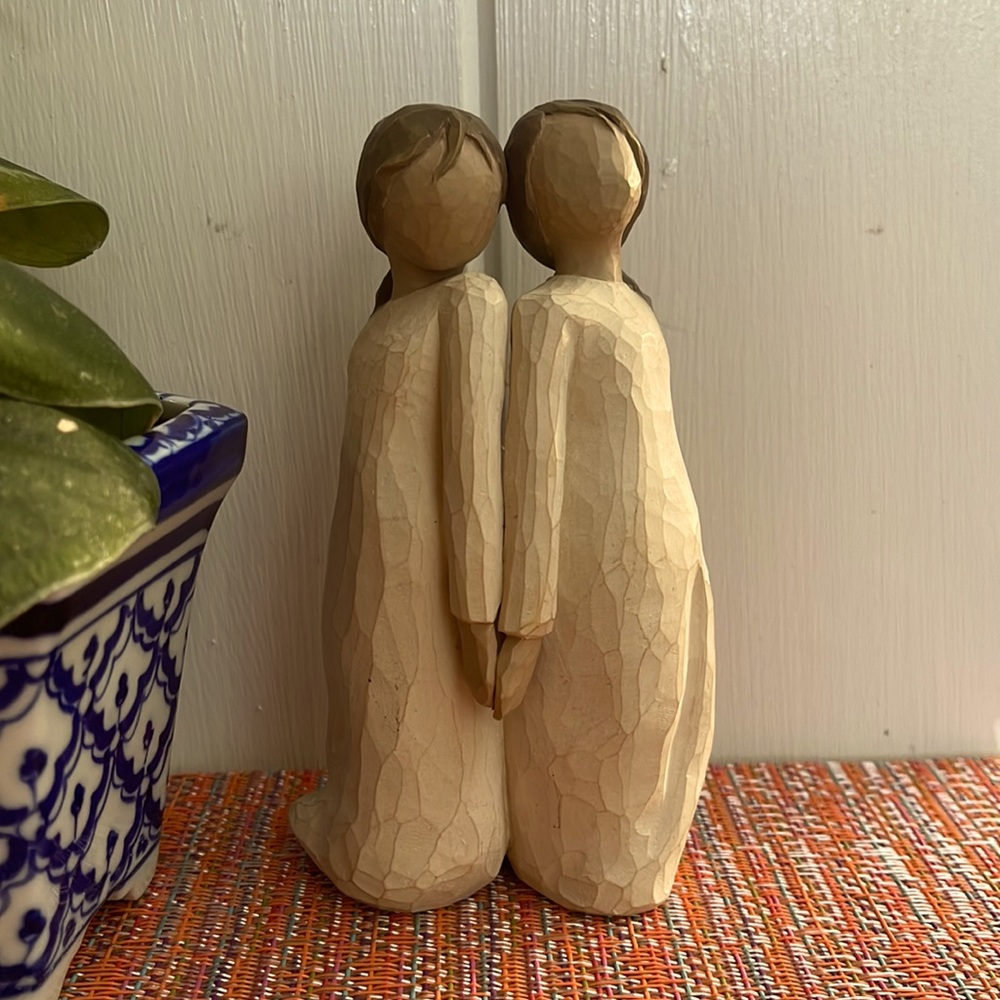 Willow Tree figurines “ Two Alike” 2004 Susan Lordi